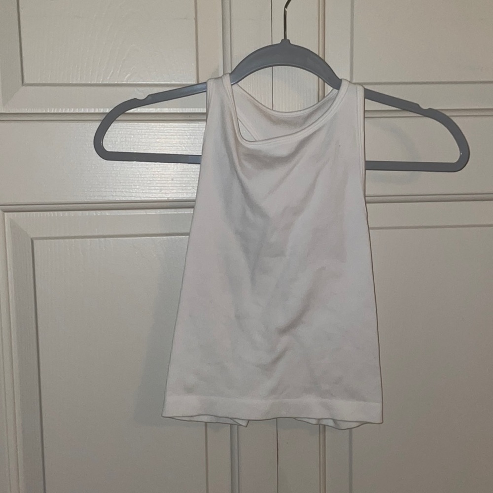 WHITE CROPPED TANK